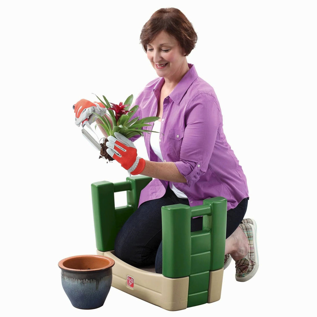 Step 2 Garden Kneeler Seat, Green, 16.25in H x 21.75in W x 10.75in D