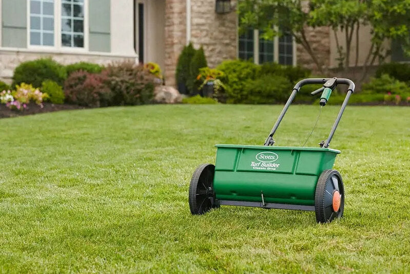 Scotts Turf Builder Classic Drop Spreader - Precision Lawn Fertilizer & Seed Distributor