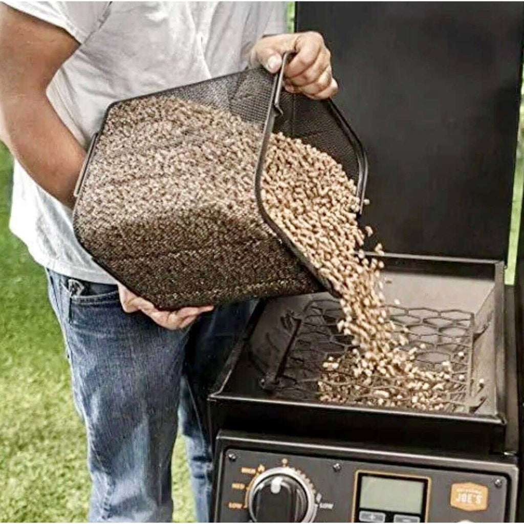 Oklahoma Joe's Pellet Bucket Kit With Filter And Scoop - 5159038w01