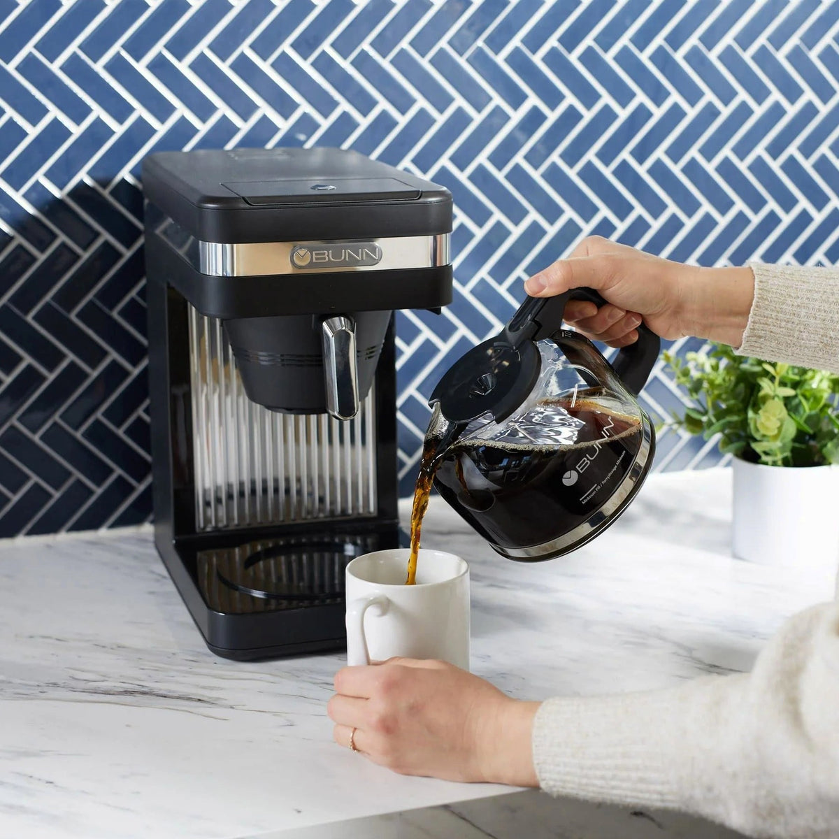BUNN CSB2B Speed Brew Elite 10-Cup Coffee Maker - CSB2B