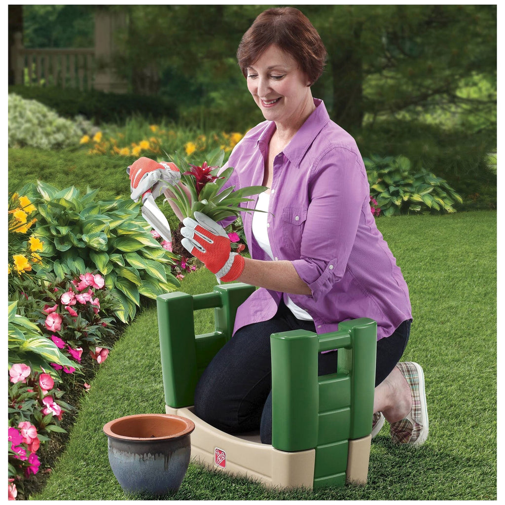 Step 2 Garden Kneeler Seat, Green, 16.25in H x 21.75in W x 10.75in D
