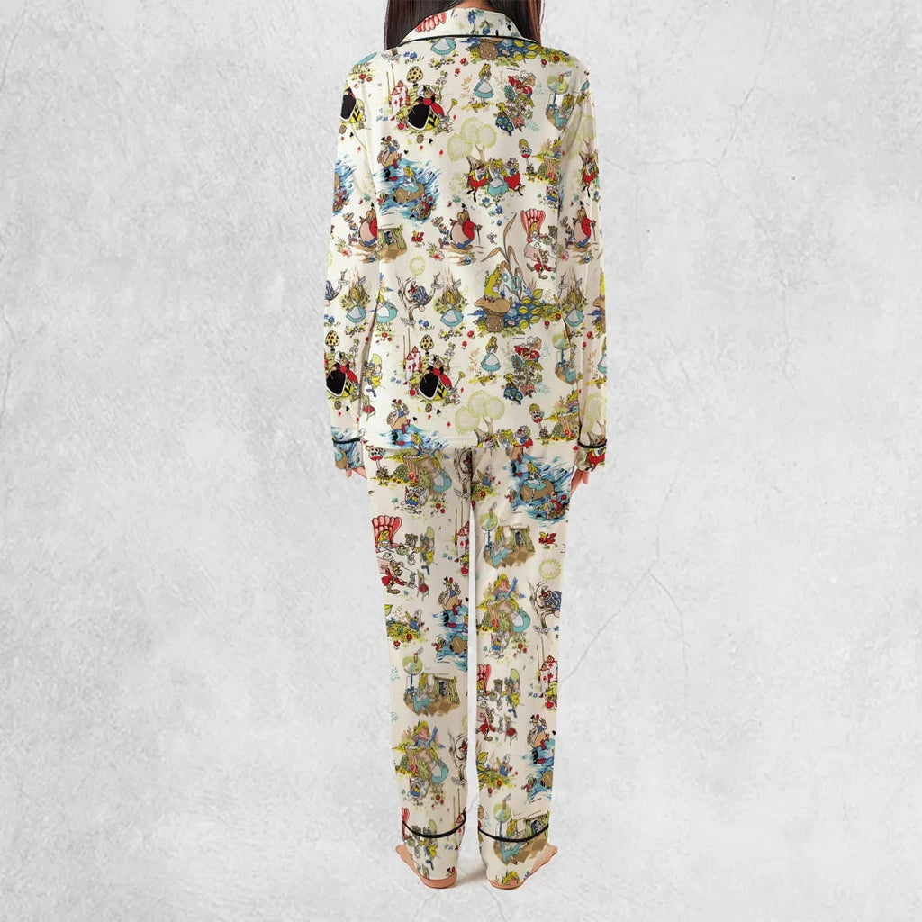 Alice In Wonderland Pattern Pajamas Set