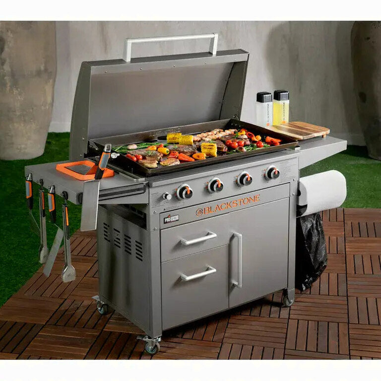 Blackstone ProSeries 4-Burner 36-Inch Griddle Cooking Station With Hood
