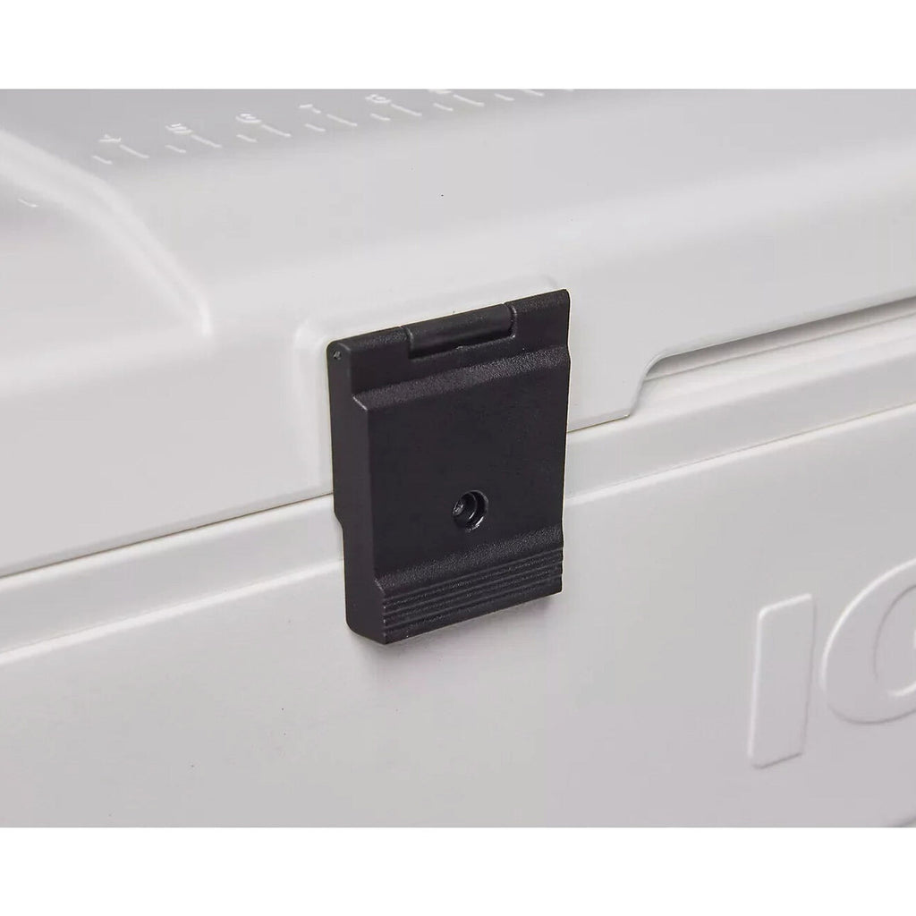Igloo MaxCold 152-Qt Cooler - 01