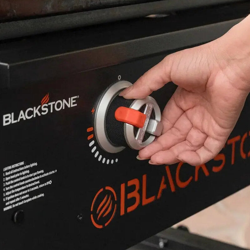 Blackstone 28-Inch 3-Burner Griddle With Hood - XL Flat Top Outdoor Grill Kit