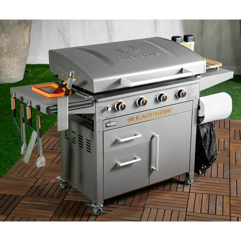 Blackstone ProSeries 4-Burner 36-Inch Griddle Cooking Station With Hood
