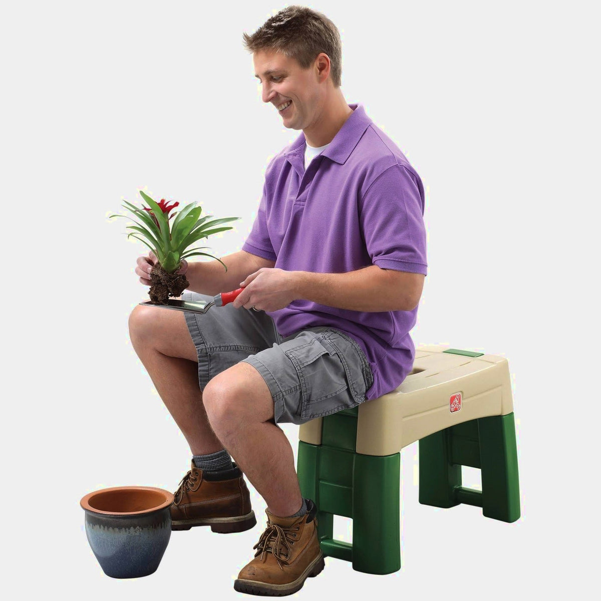 Step 2 Garden Kneeler Seat, Green - 16.25 in H x 21.75 in W x 10.75 in D