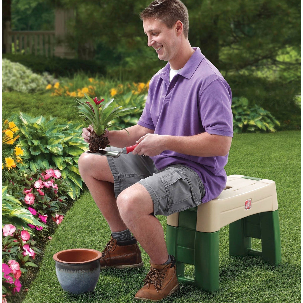 Step 2 Garden Kneeler Seat, Green - 16.25 in H x 21.75 in W x 10.75 in D