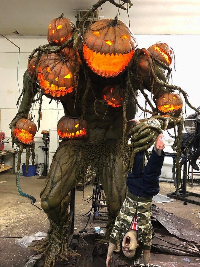 Halloween Giant Pumpkin Monster, 8-Foot - 2025