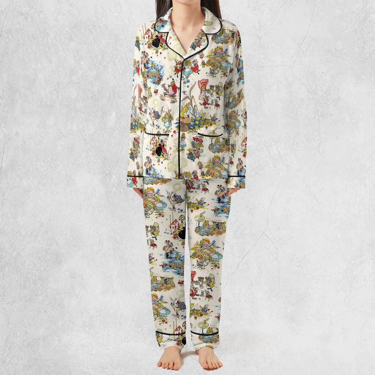Alice In Wonderland Pattern Pajamas Set