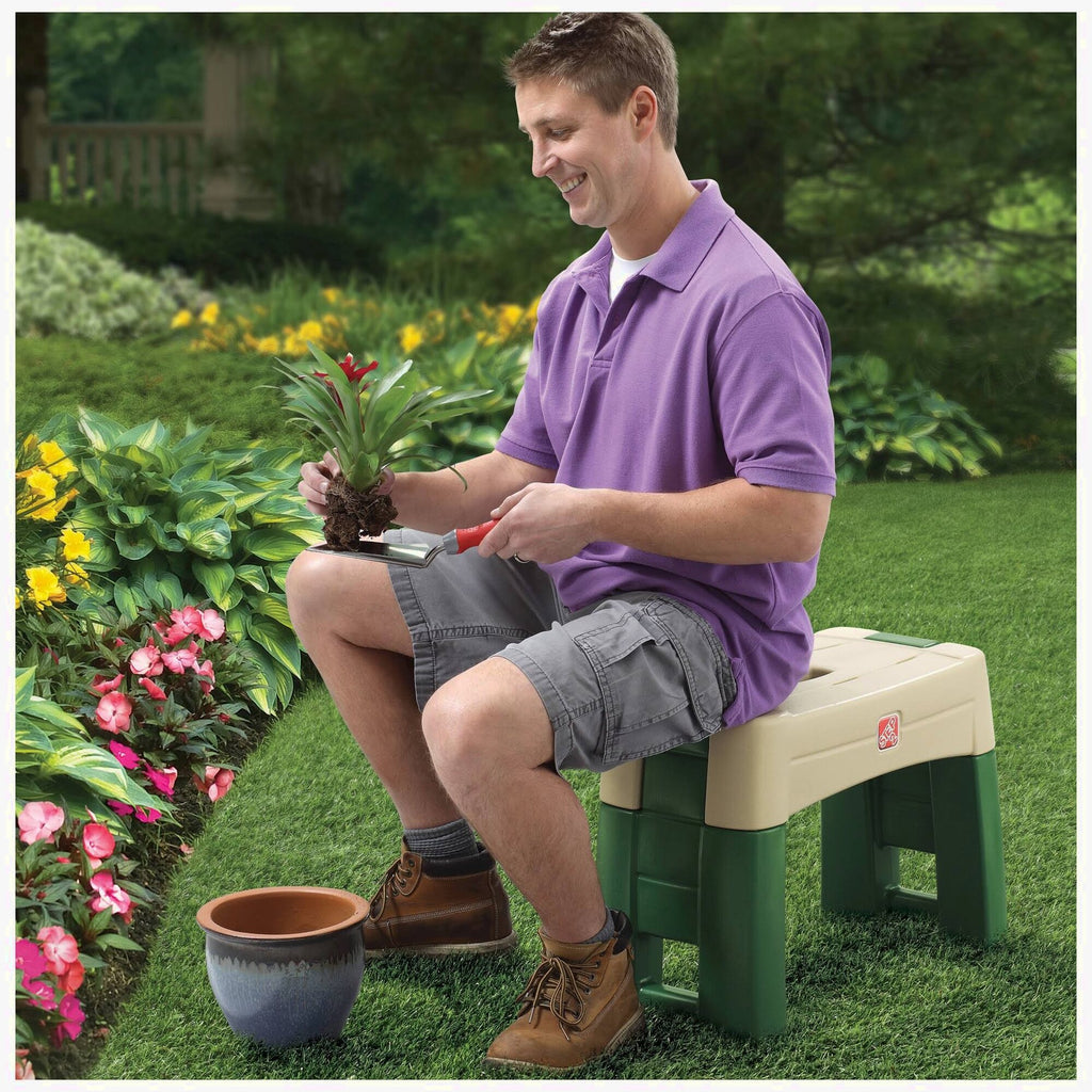 Step 2 Garden Kneeler Seat, Green, 16.25in H x 21.75in W x 10.75in D