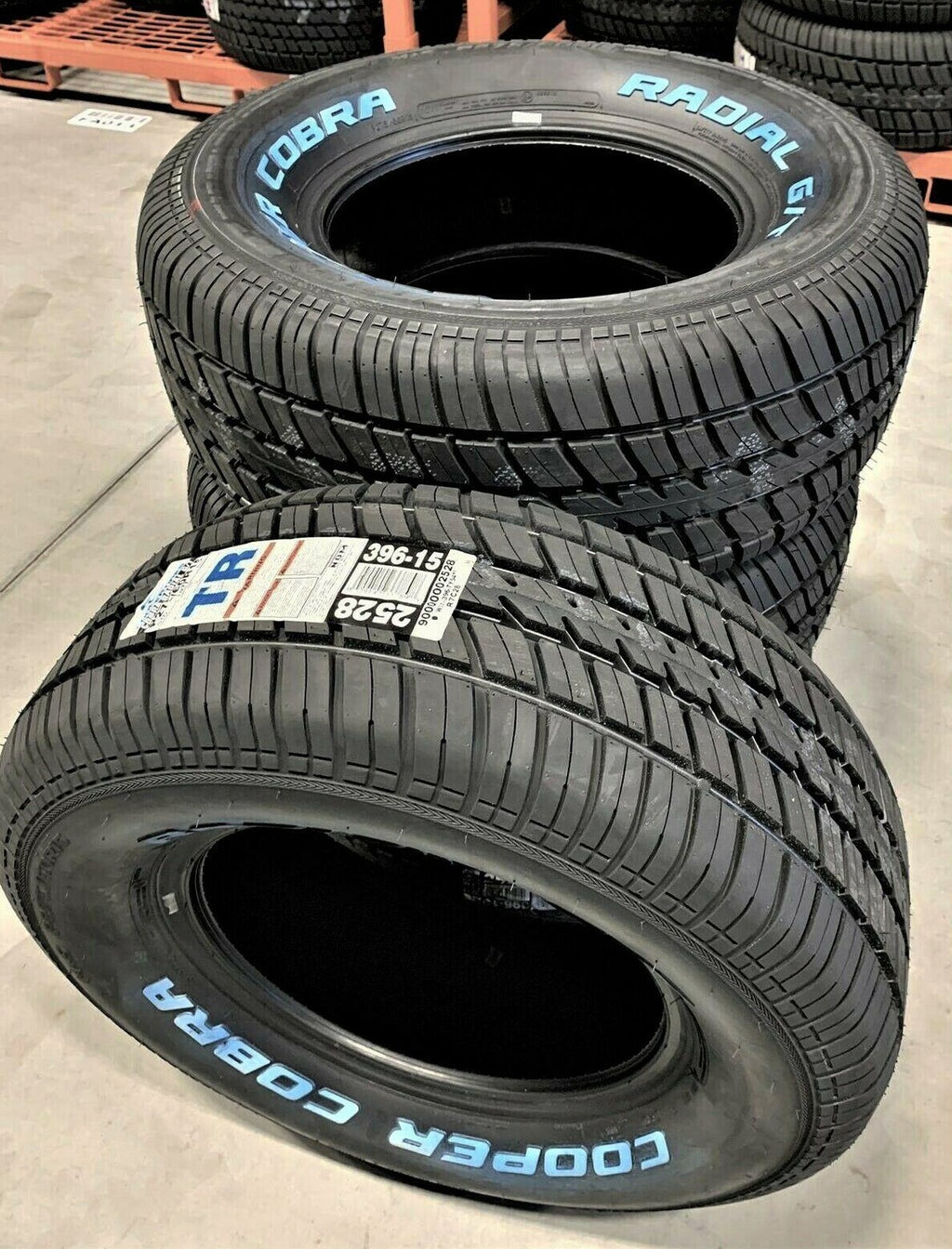 Cooper Cobra Radial G/T All Season Touring Truck/SUV Tires 275/60R15, 2-Pack - 90000002528