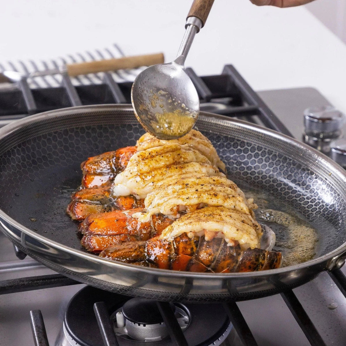 HexClad Hybrid Stainless Steel Cookware Pan Set, 6 Piece, 8 inch, 10 inch, 12 inch, Glass Lids, Black
