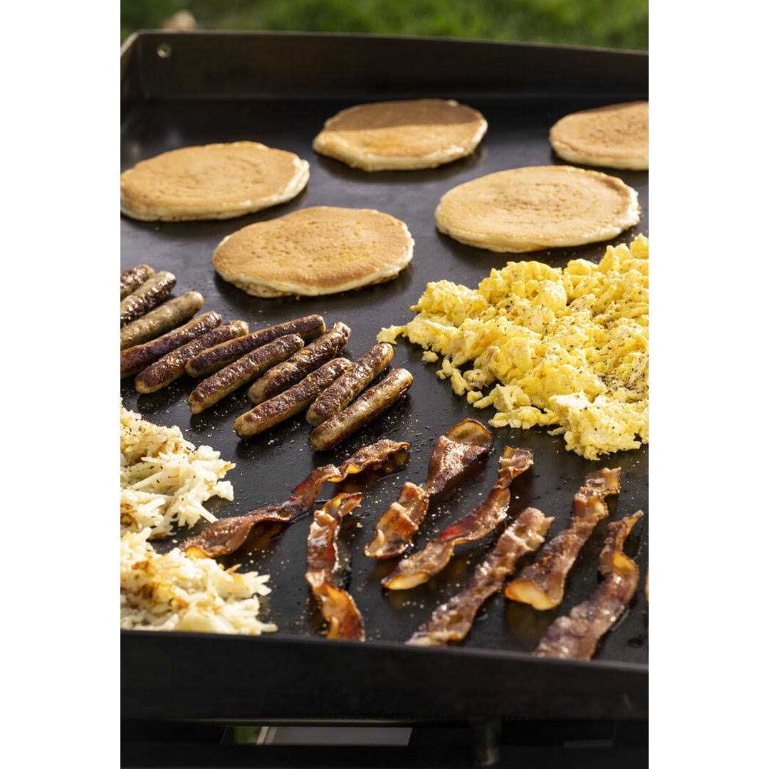 Blackstone 4-Burner 36 Griddle Cooking Station With Hard Cover