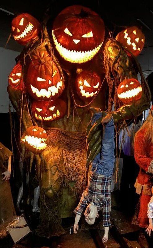 Halloween Giant Pumpkin Monster, 8-Foot - 2025