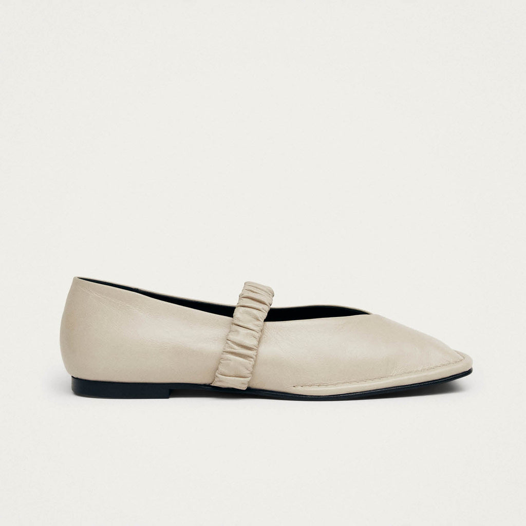 Lautan Cream Leather Ballet Flats – Chiro Moyo Women's Shoes