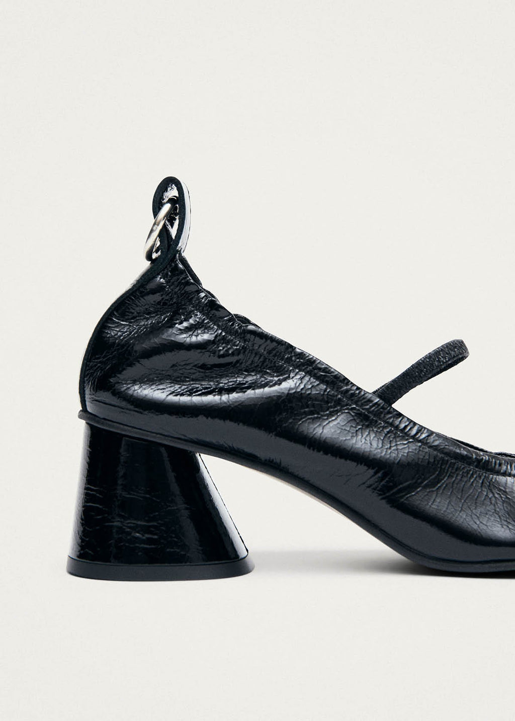 Rhiane Black Leather Pumps – Chiro Moyo Women's Shoes