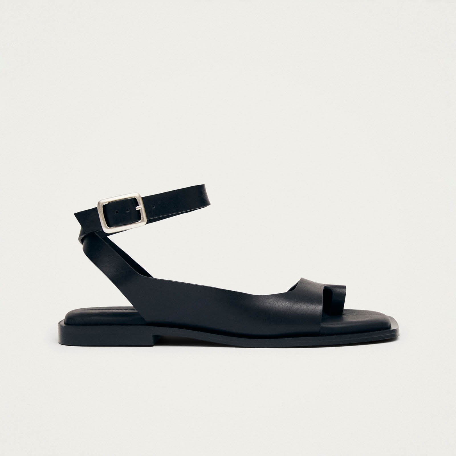 Tebas Black Leather Sandals – Chiro Moyo Women's Shoes