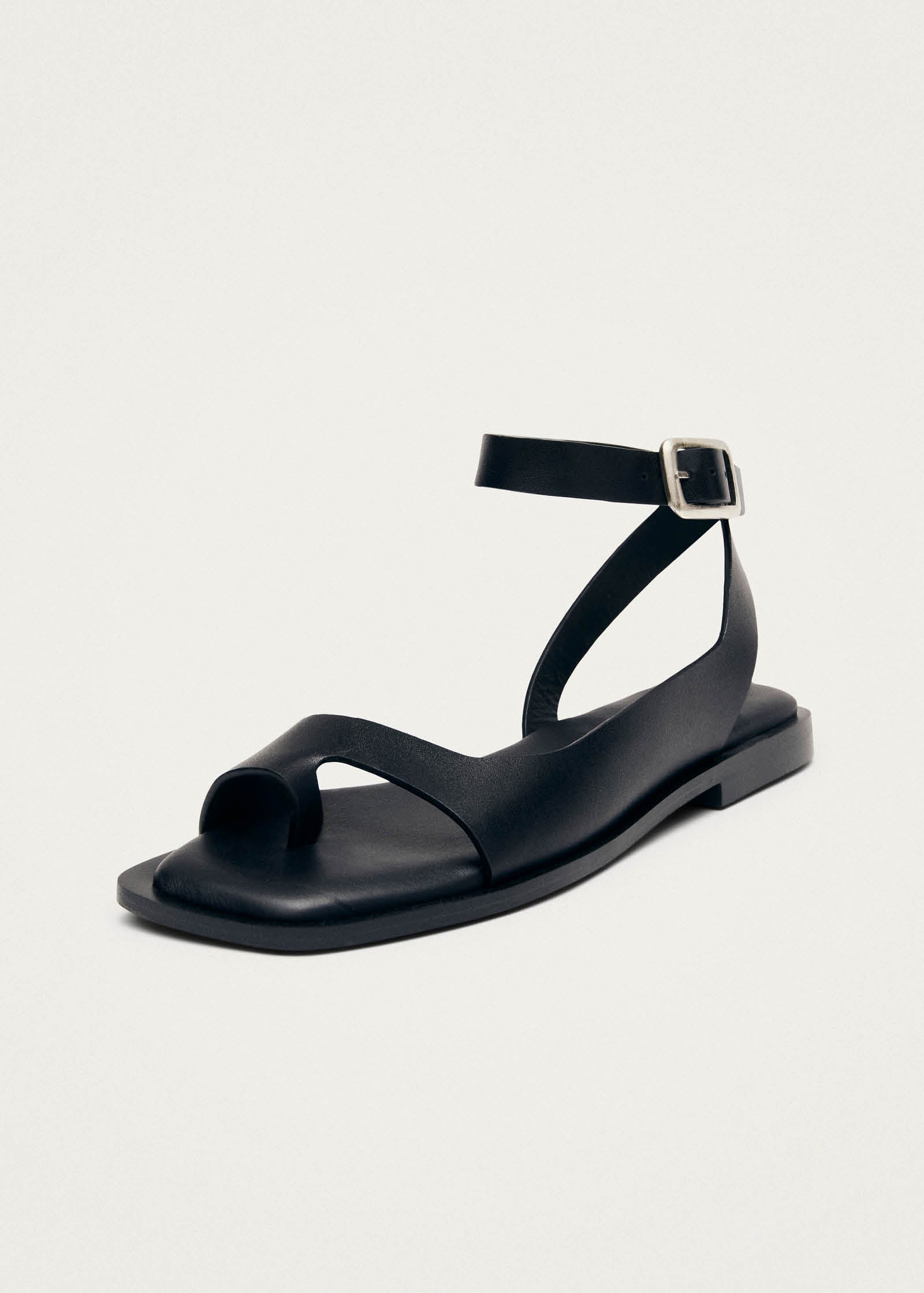 Tebas Black Leather Sandals – Chiro Moyo Women's Shoes
