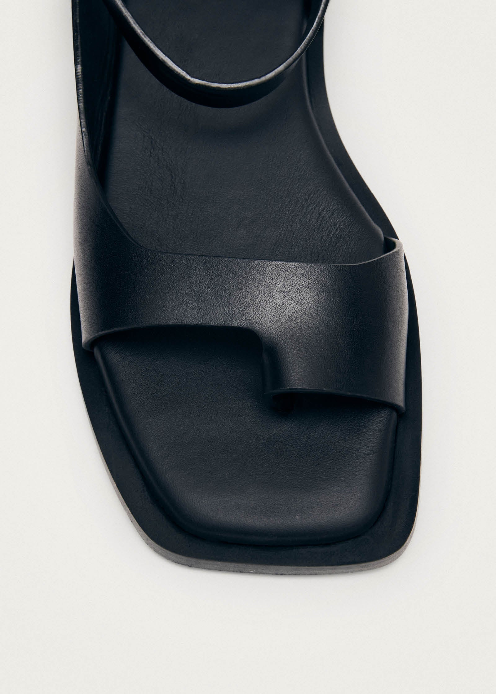 Tebas Black Leather Sandals – Chiro Moyo Women's Shoes